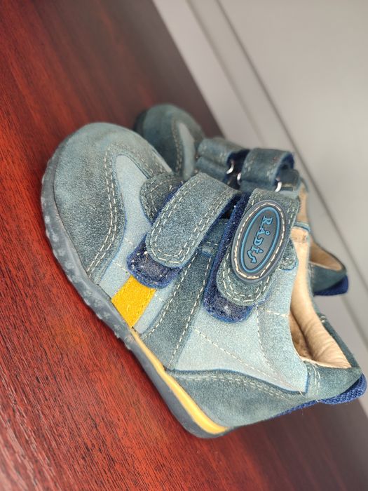 Шкіряні кросівки для хлопчика 21р