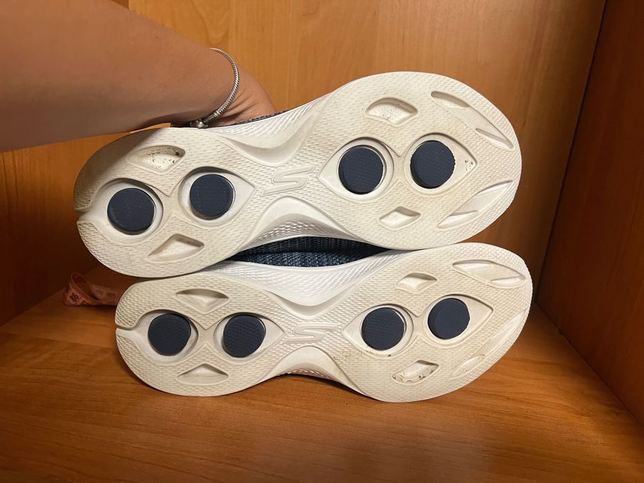 Skechers go wolk тапочки туфлі  мокасини літні