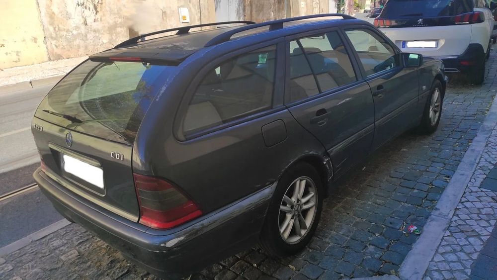 Mercedes-Benz C 220