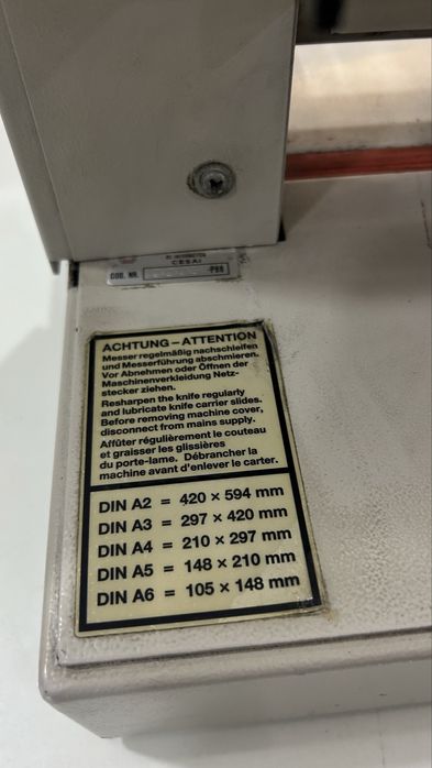 Guilhotina manual