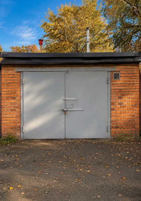 Власник! Продам гараж, мікрорайон Боженка
