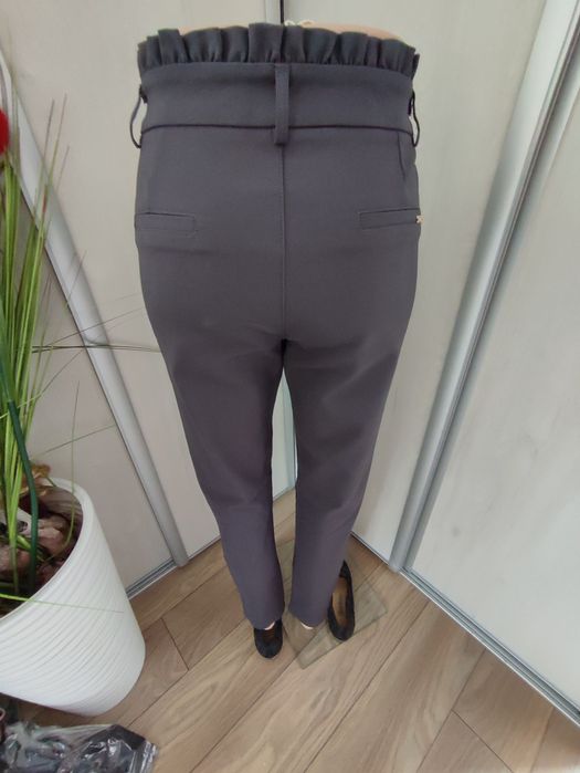 Sprzedam eleganckie spodnie cygaretki