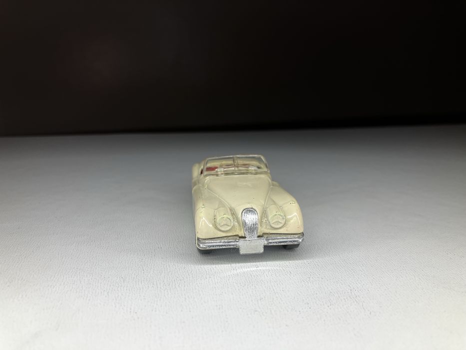 Retro Classic Car- 1984- Jaguar XK 120 - Matchbox Lesney