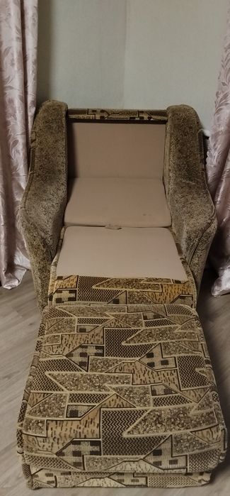 Продам диван і два крісла Самовивіз
