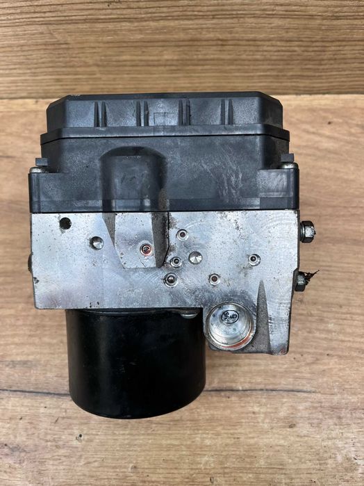 Pompa abs Lexus IS220 06r