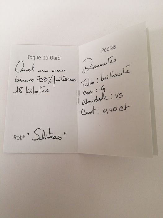 Anel de noivado em ouro e diamantes