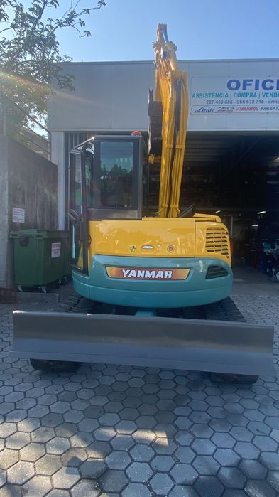 Giratória Yanmar VIO75