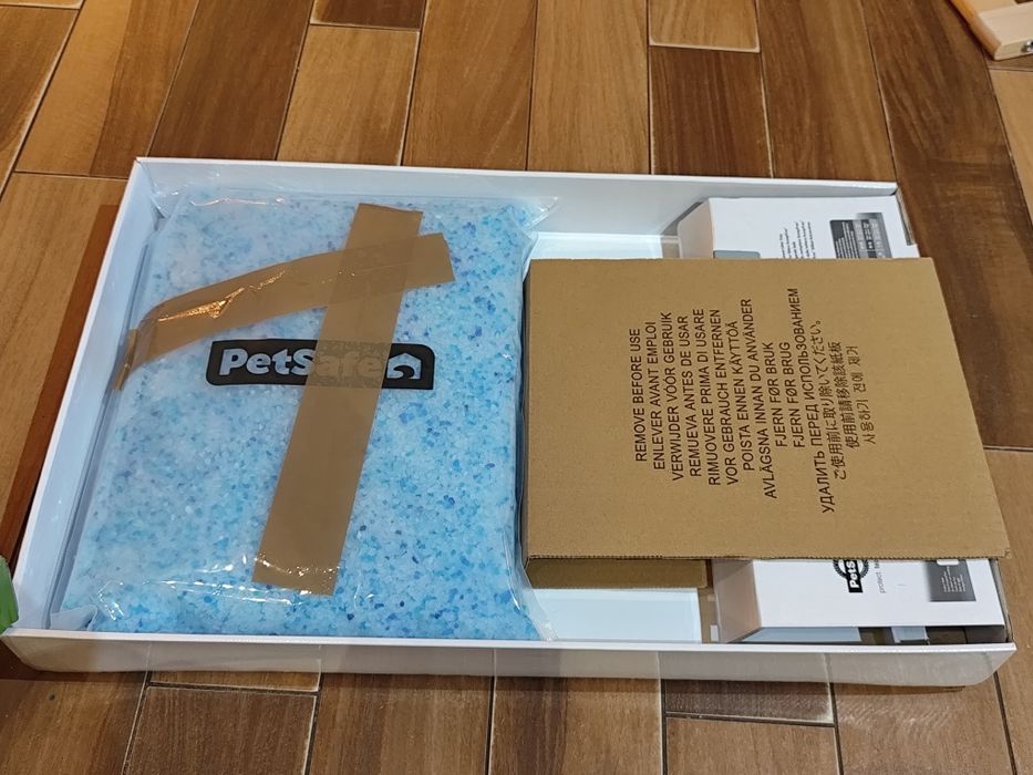 Żwirek silikonowy PetSafe 2,44 l + taca ScoopFree