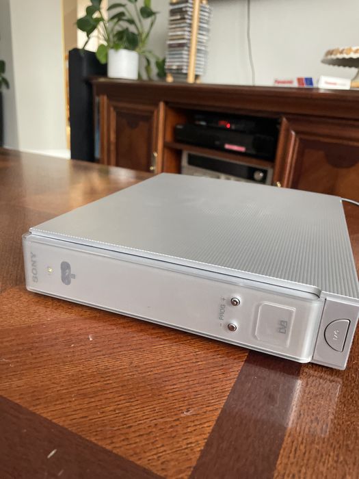 Sony - dekoder telewizji cyfrowej Freeview