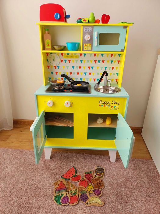 Kuchnia drewniana dziecięca + akcesoria