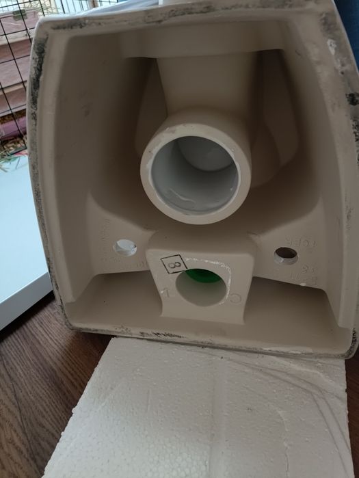 Nowy zestaw - Moduo Plus toaleta, misa WC wraz z deską Cersanit