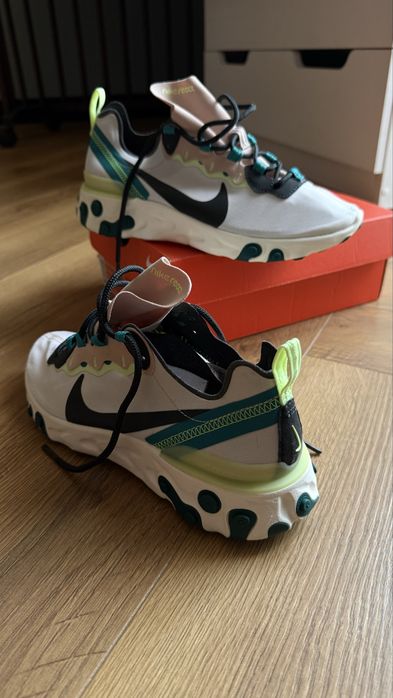 Жіночі кросівки Nike React