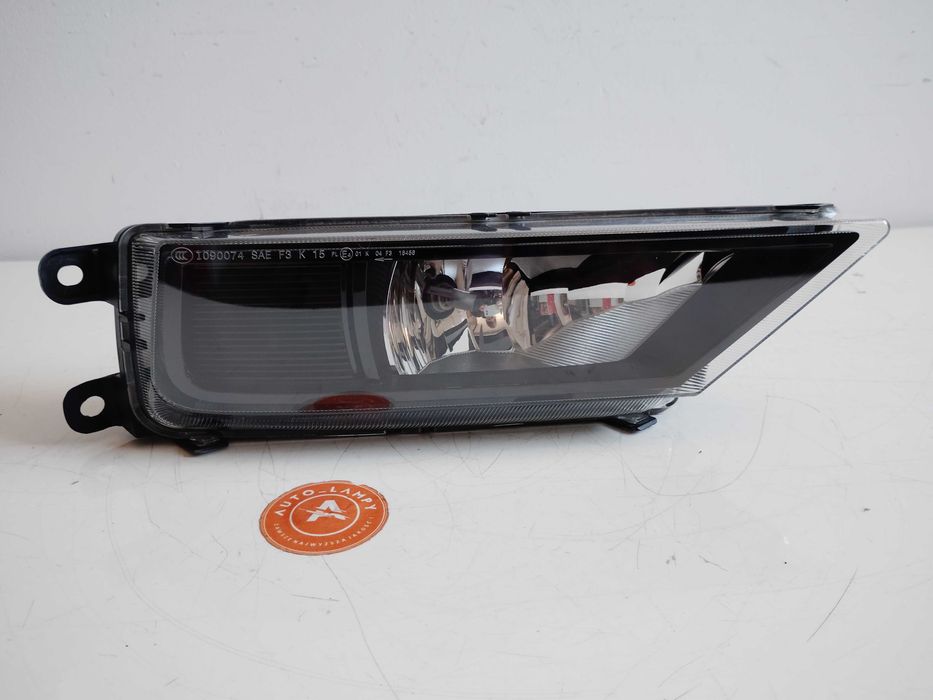 Halogen prawy VW Tiguan 2 Europa