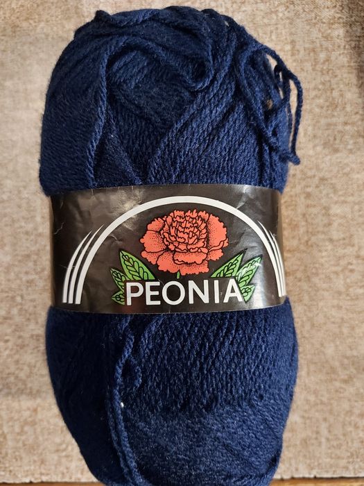 Przędza dziewiarska - granatowe motki