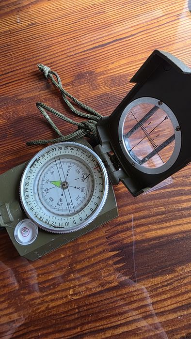 Компас військовий точний металевий