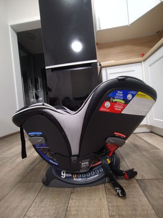 Автокрісло chicco next fit zip max air від 0 до 6-7 років