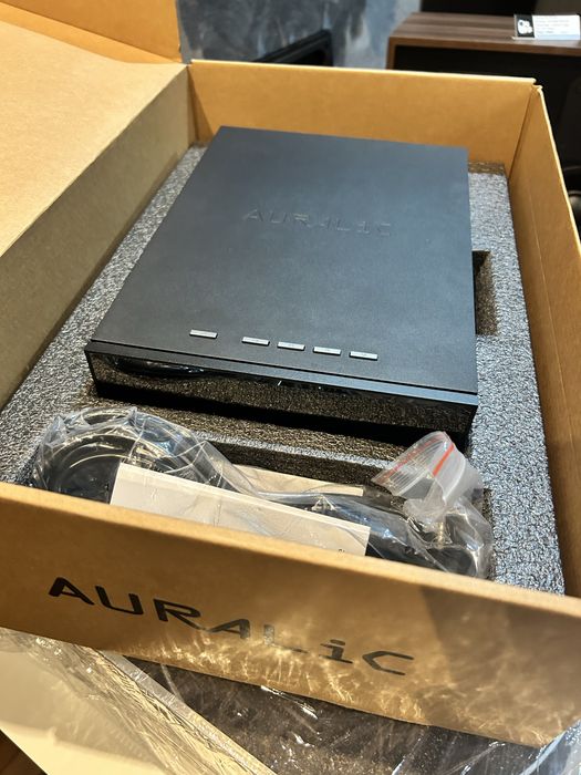 Streamer AURALiC Aries S1