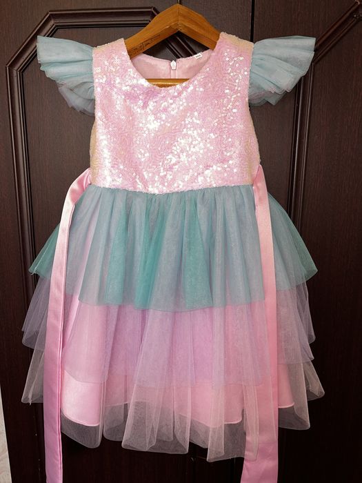 Сукня  святкова 104