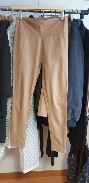 Legging bege com carda fina