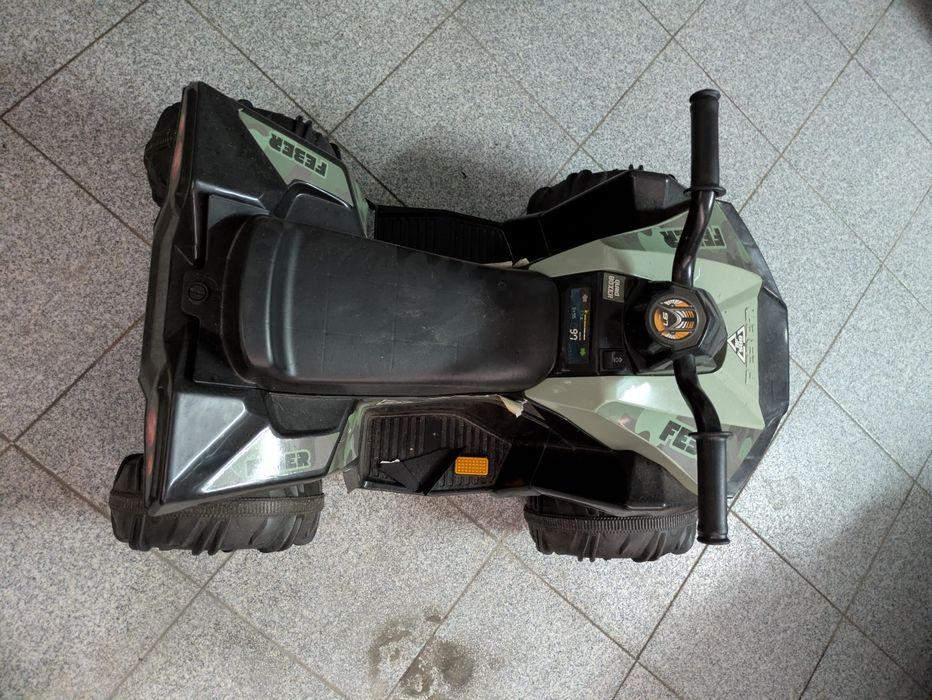 Moto4 elétrica 12V Feber