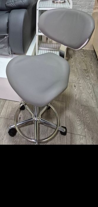 Стілець для майстра, модель 827А, сірий