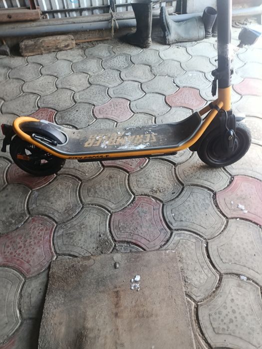 Продаж самокатів