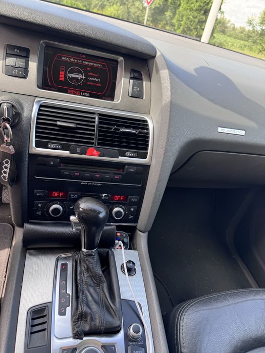 Продам Audi Q7 2007