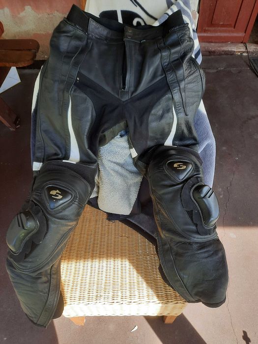 Kombinezon motocyklowy