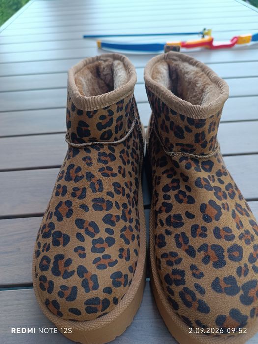 Buty UGG na platformie