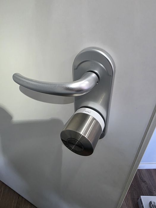 Instalação de Fechadura Inteligente – AL & Habitação