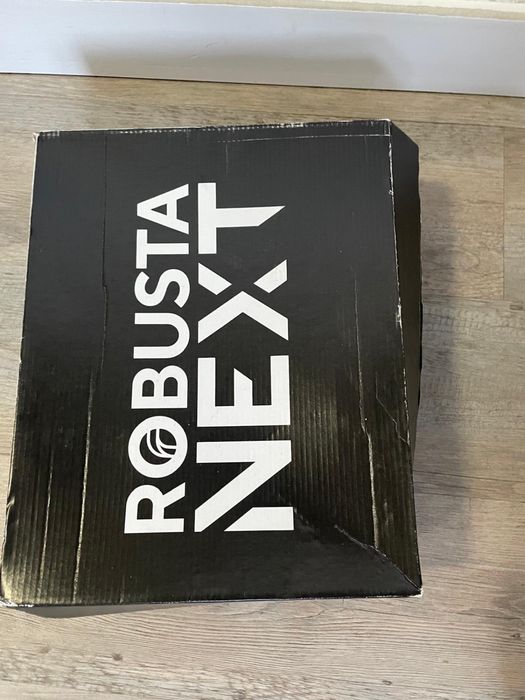 Ténis Robusta next