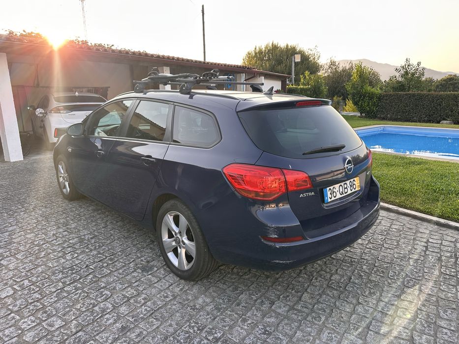 Opel Astra Sports Tourer — fotografia 6