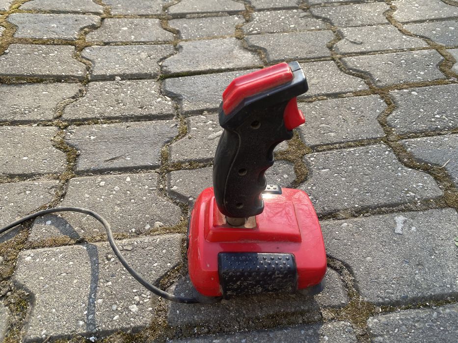 joystick retro QuickShot II Turbo (model QS-111).