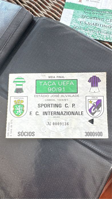 Vendo Bilhetes de futebol e concertos