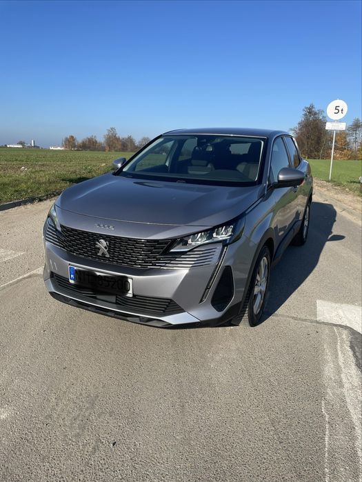 Peugeot 3008  1.5 HDI super stan , model 2022