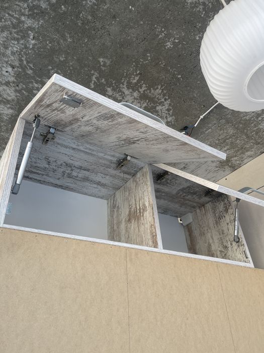 Стелаж шафа рецепшн