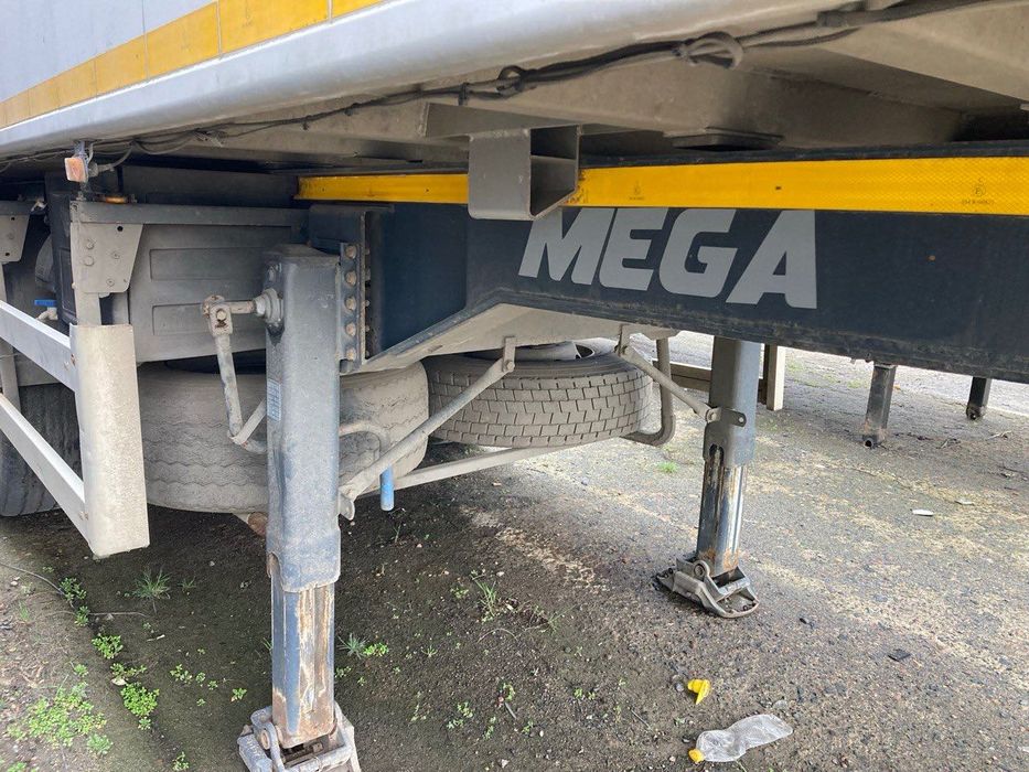 Причіп-самосвал MEGA, 2011 рік