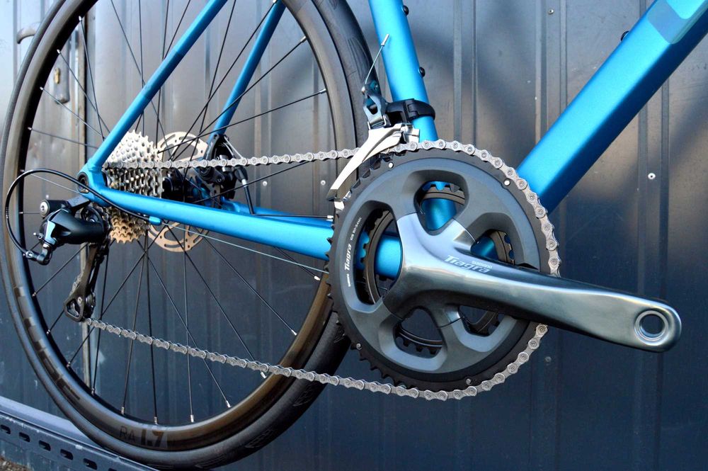 FV23 komfortowy Cube Attain Race L Disc Tiagra 2x10 endurance Road+