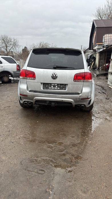 Двері праві передні задні ліві фольцваген туарег 7l