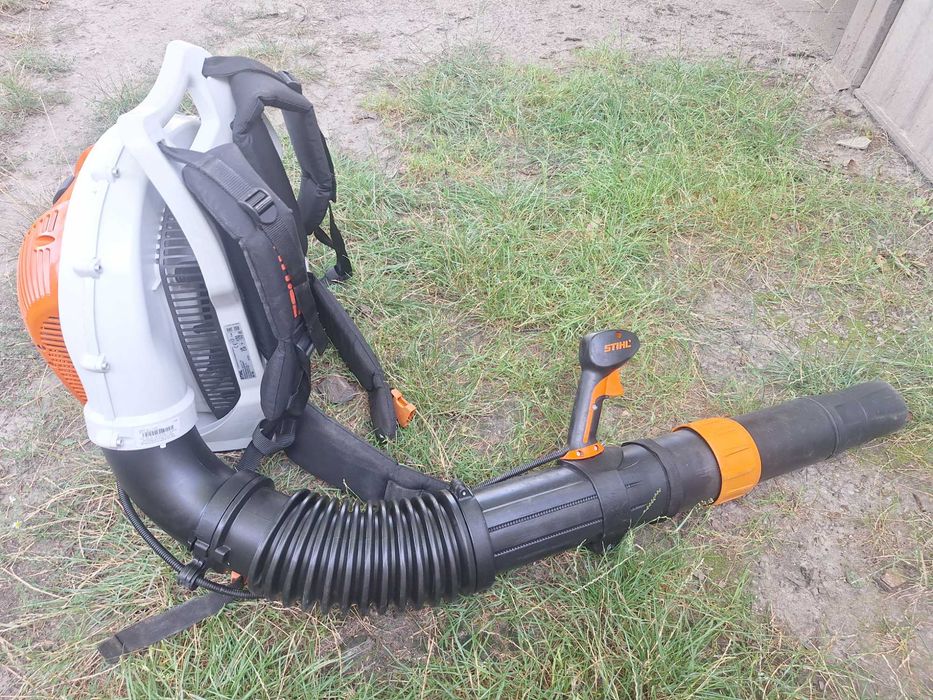 Dmuchawa spalinowa plecakowa STIHL BR700 z 2022r. Piły, Kosiarki