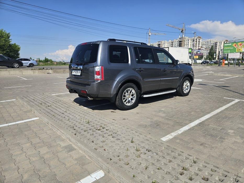 Продам автомобіль Honda Pilot 2010 Перший власник, в рідній фарбі