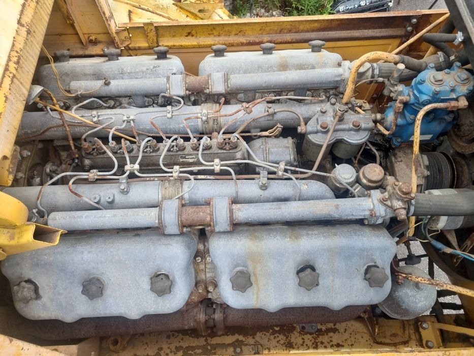 Kirowiec V12 piękny stan