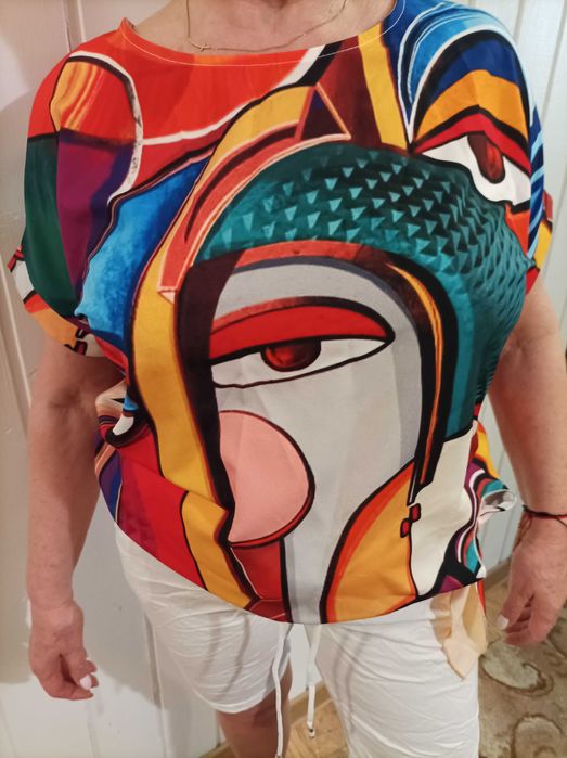 Bluzka wiązana afrykańskie twarze.