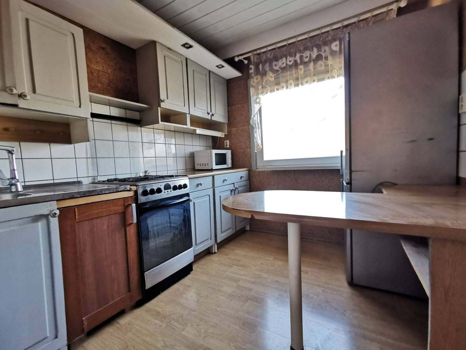mieszkanie 4 pokoje 72m2 centrum Jelcza-Laskowic