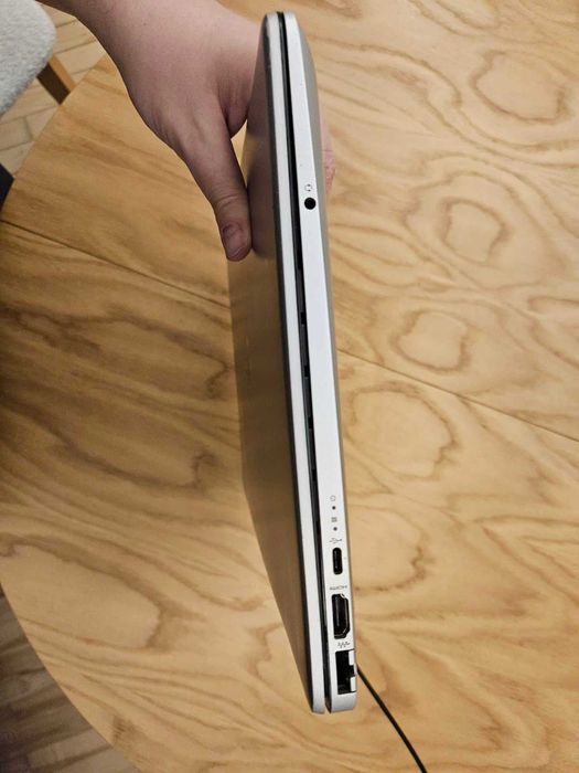 HP 15-dw3123nw - i3-1115G4 - 8GB - SSD NVMe 256GB