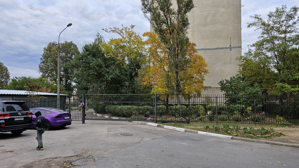 Актуально! 1-ая в Закрытом Дворе, ОСББ, Бульвар Строителей .