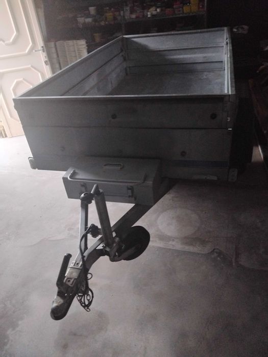Reboque para automóvel