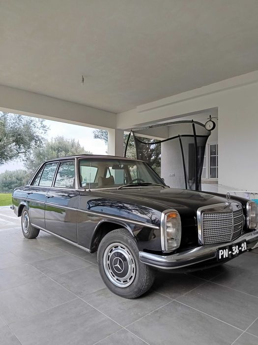 Carro antigo Mercedez