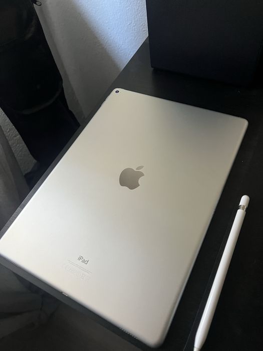 iPad Pro 12,9” 1ª Geração 128GB + Apple Pencil