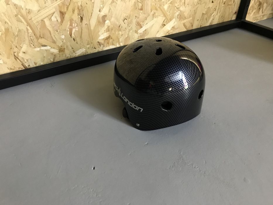 Skates Kicker 31'' Phatom (novos)